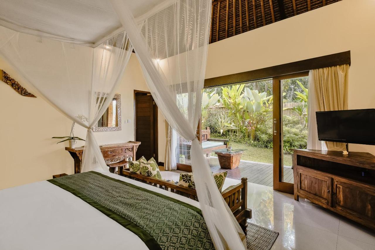 Teja Lokha Ubud Villa Exterior photo