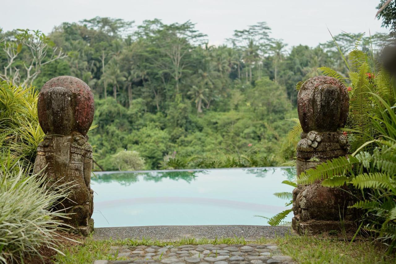 Teja Lokha Ubud Villa Exterior photo