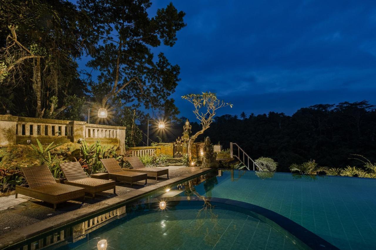 Teja Lokha Ubud Villa Exterior photo