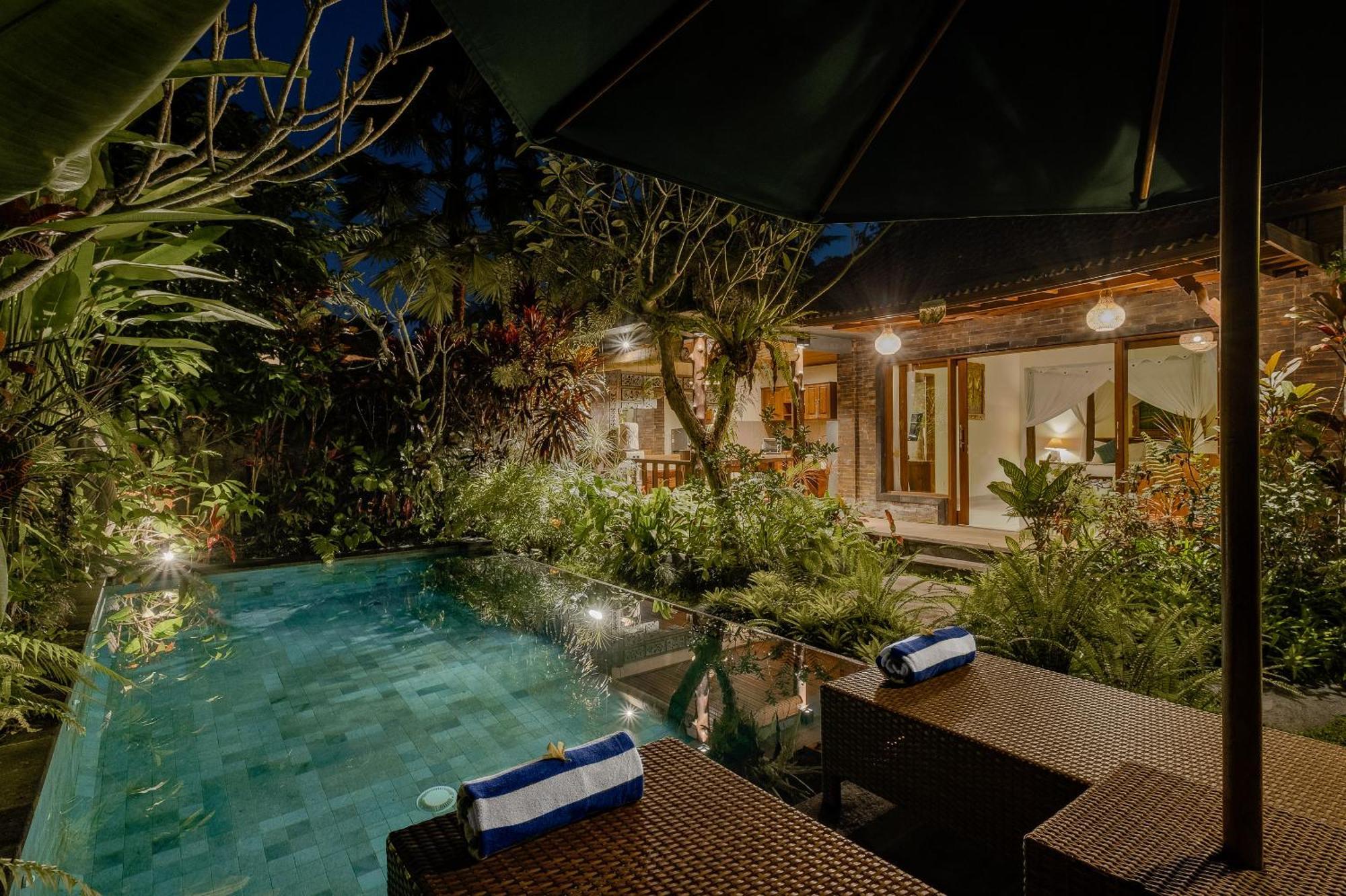 Teja Lokha Ubud Villa Exterior photo
